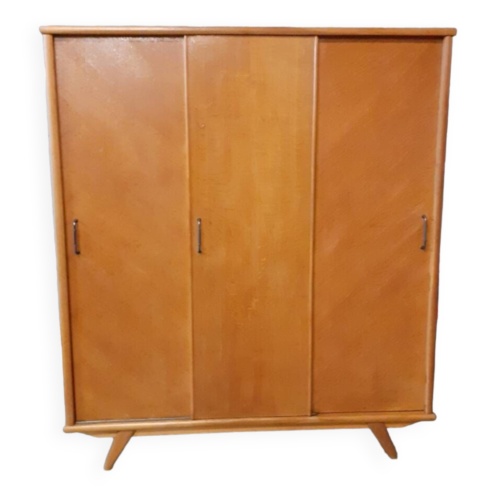 Compass feet cabinet
