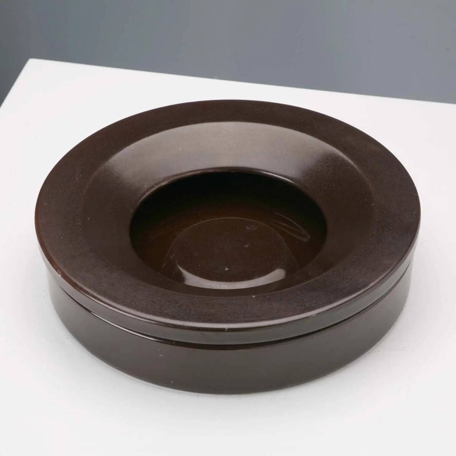 Barbados ashtray designed by Angelo Mangiarotti, vintage Italy 1960s.
