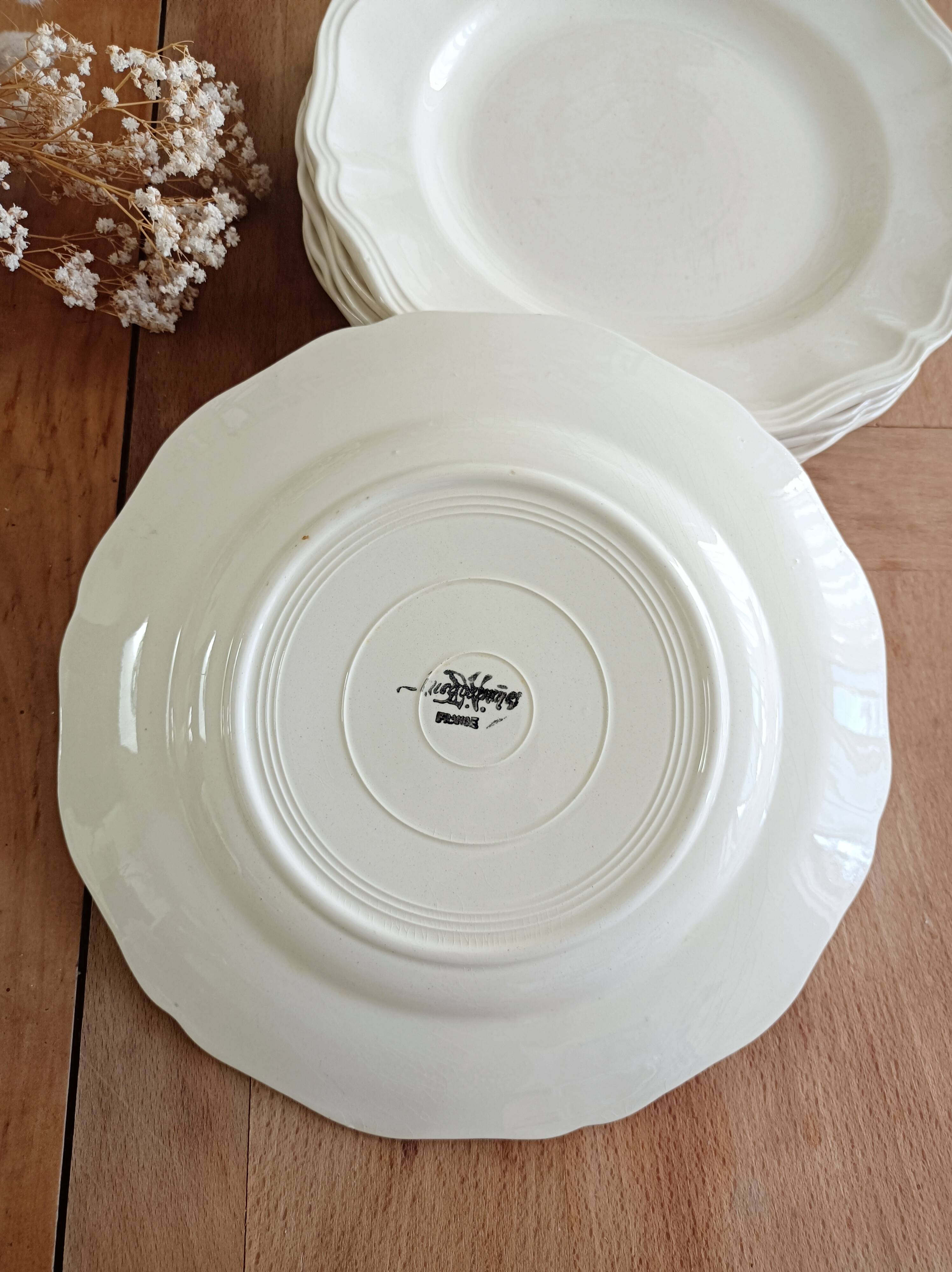 Set of 6 Sarreguemines ivory flat plates