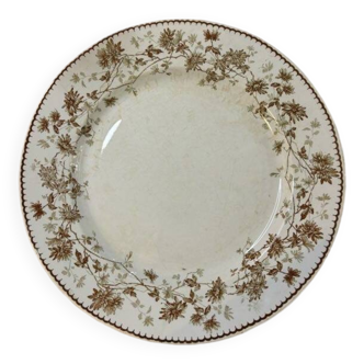 Large dish, Iron Earth, Mignardise model