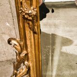 Ancient gilded stucco ice