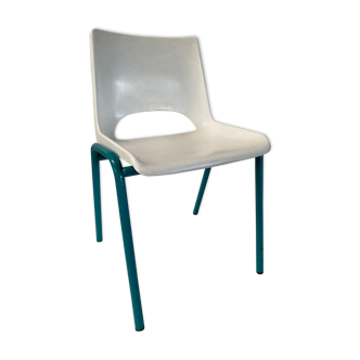 Chaise d’enfant vintage en plastique