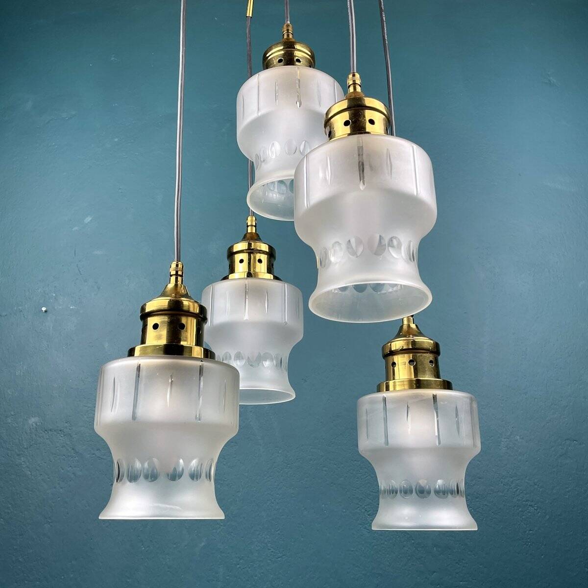 Mid-century glass cascade chandelier, Italy, 1970s.