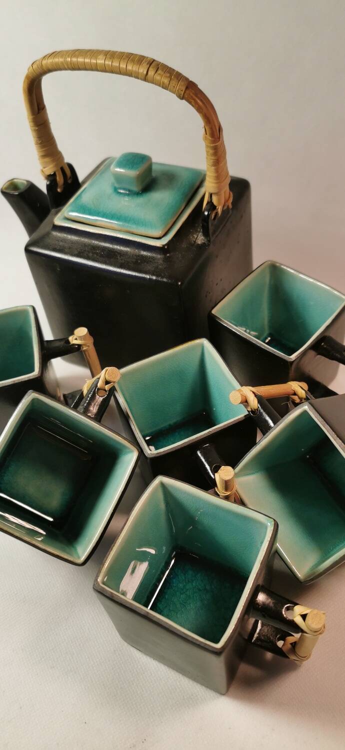 Very beautiful Vietnamese-made tea service, handcrafted