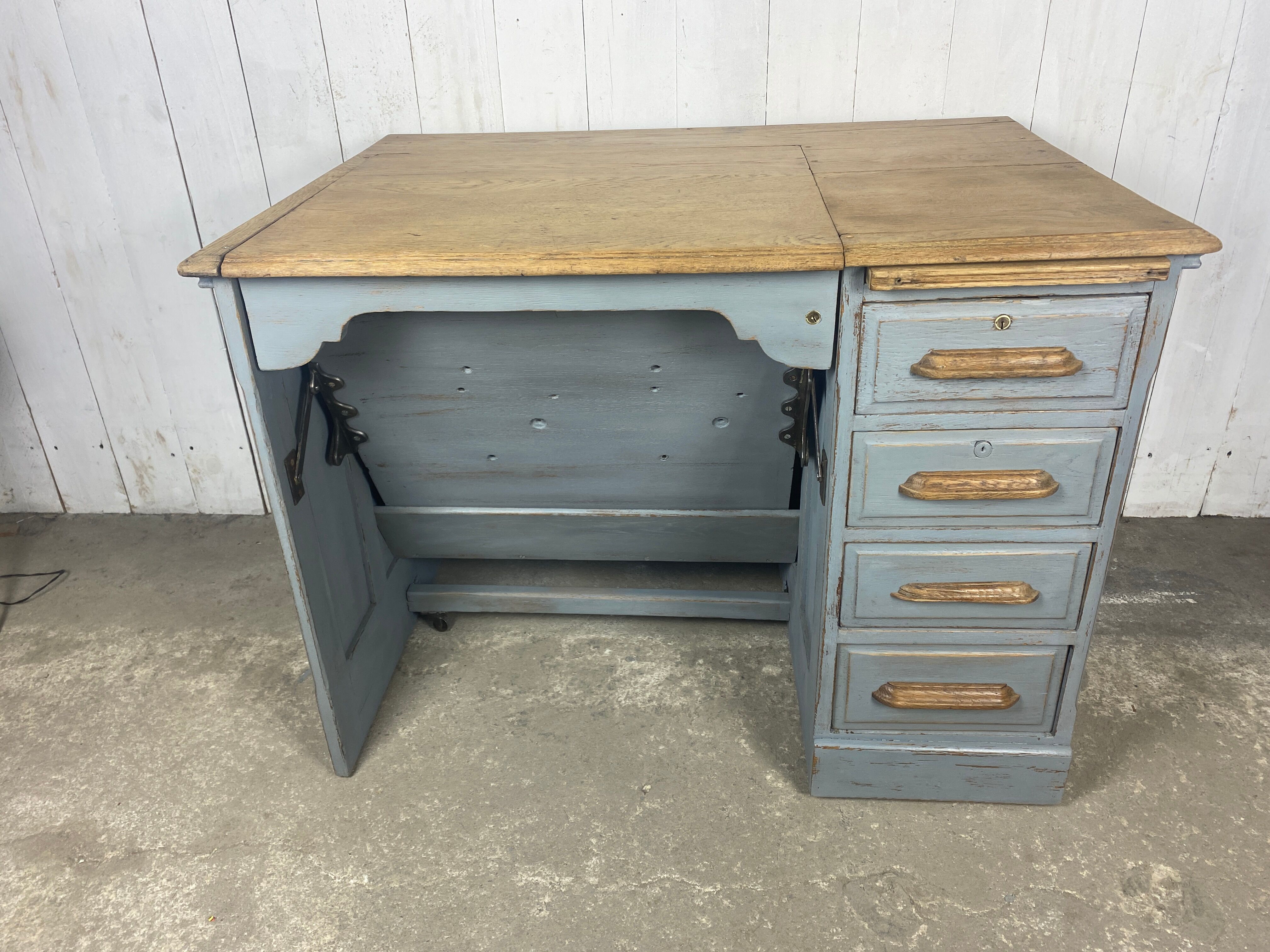 Bureau escamotable chêne patine