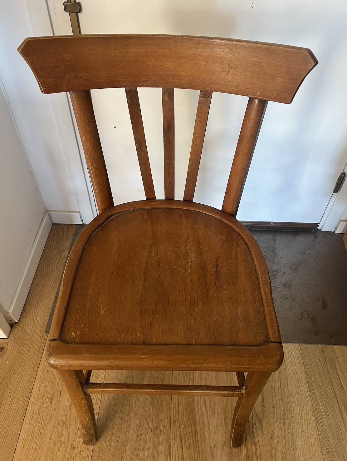 Suite de 3 chaises bistrot (bois)