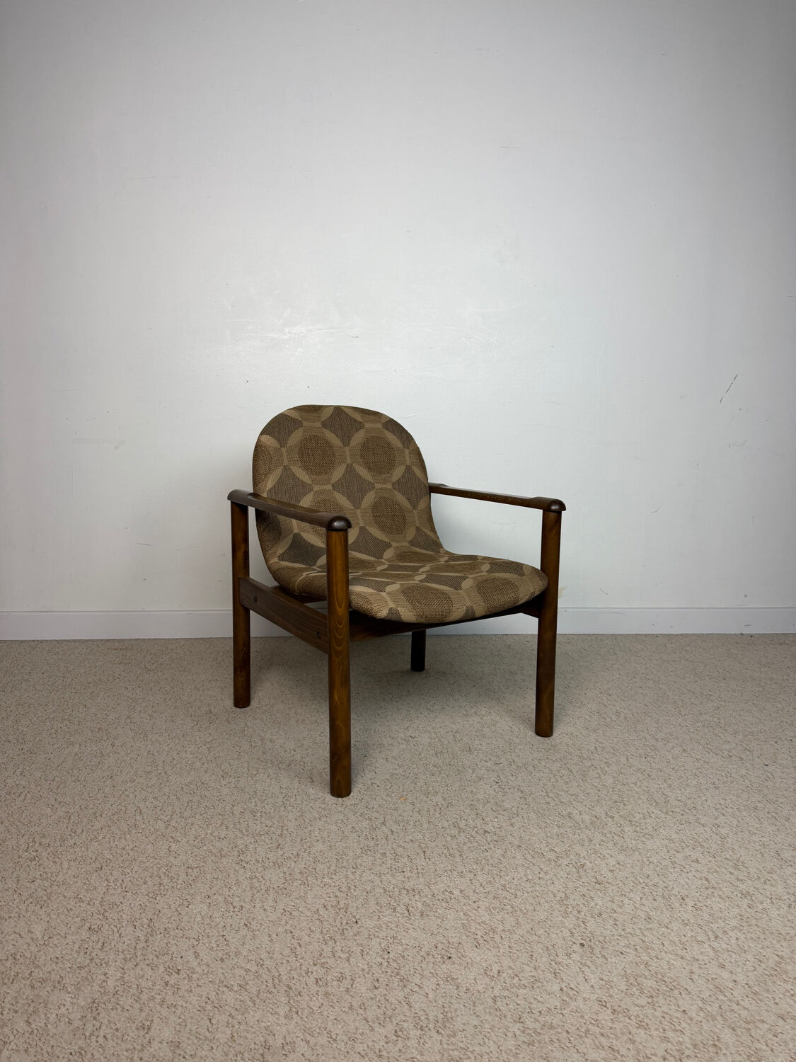 Vintage wooden armchair – 1970s design