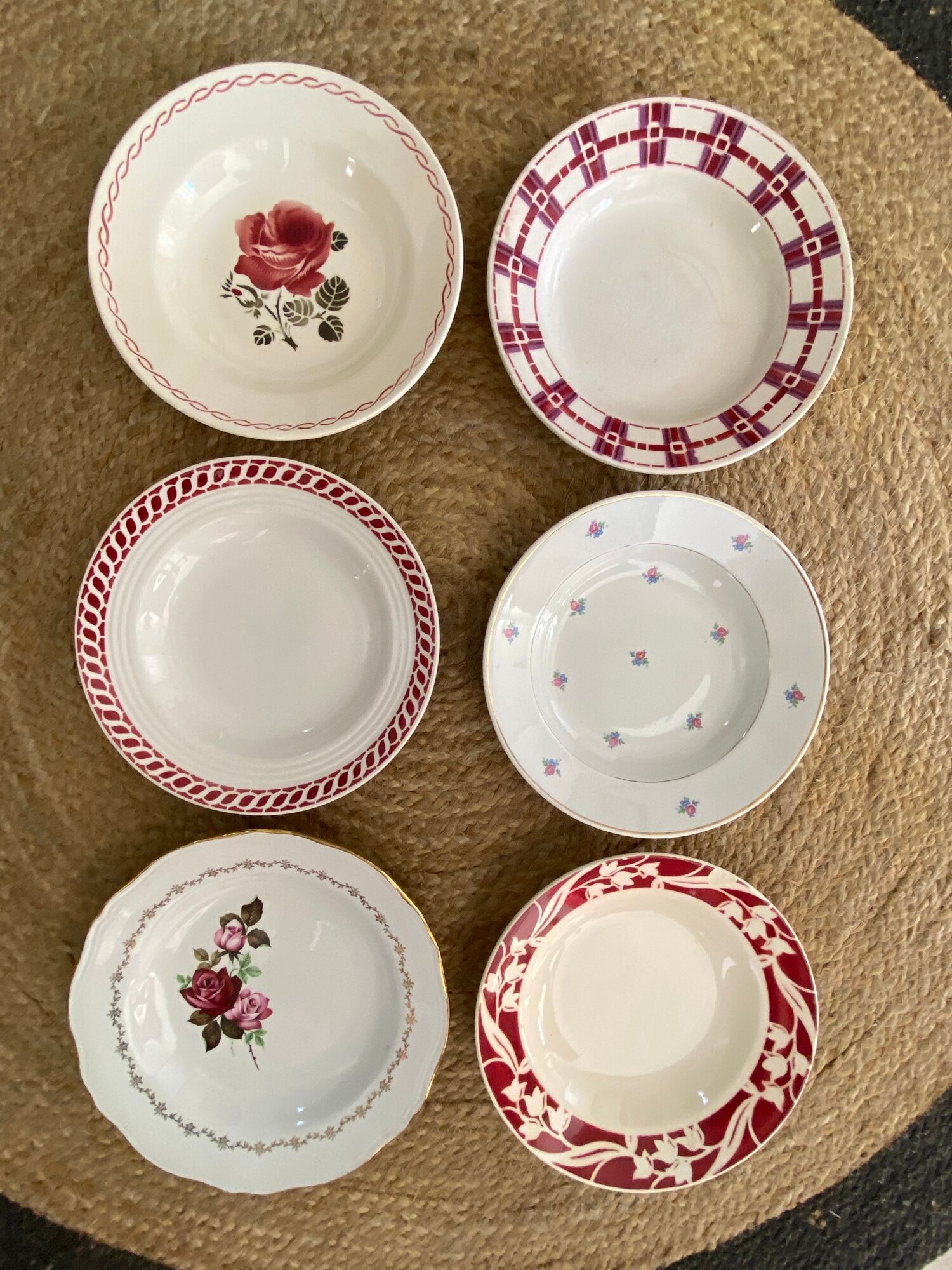 Old hollow plates mismatched in red.