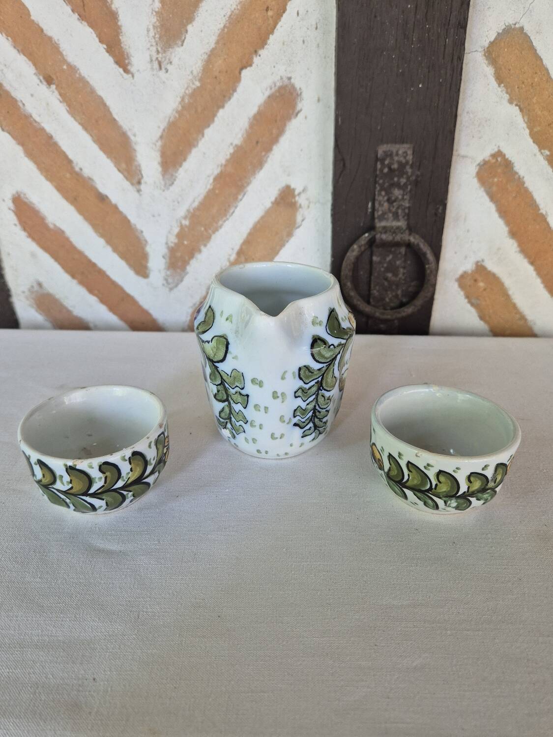 Tasses et pot à lait Espagne