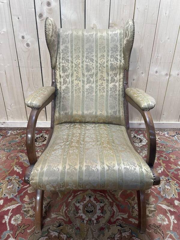 Fauteuil anglais en acajou à oreilles