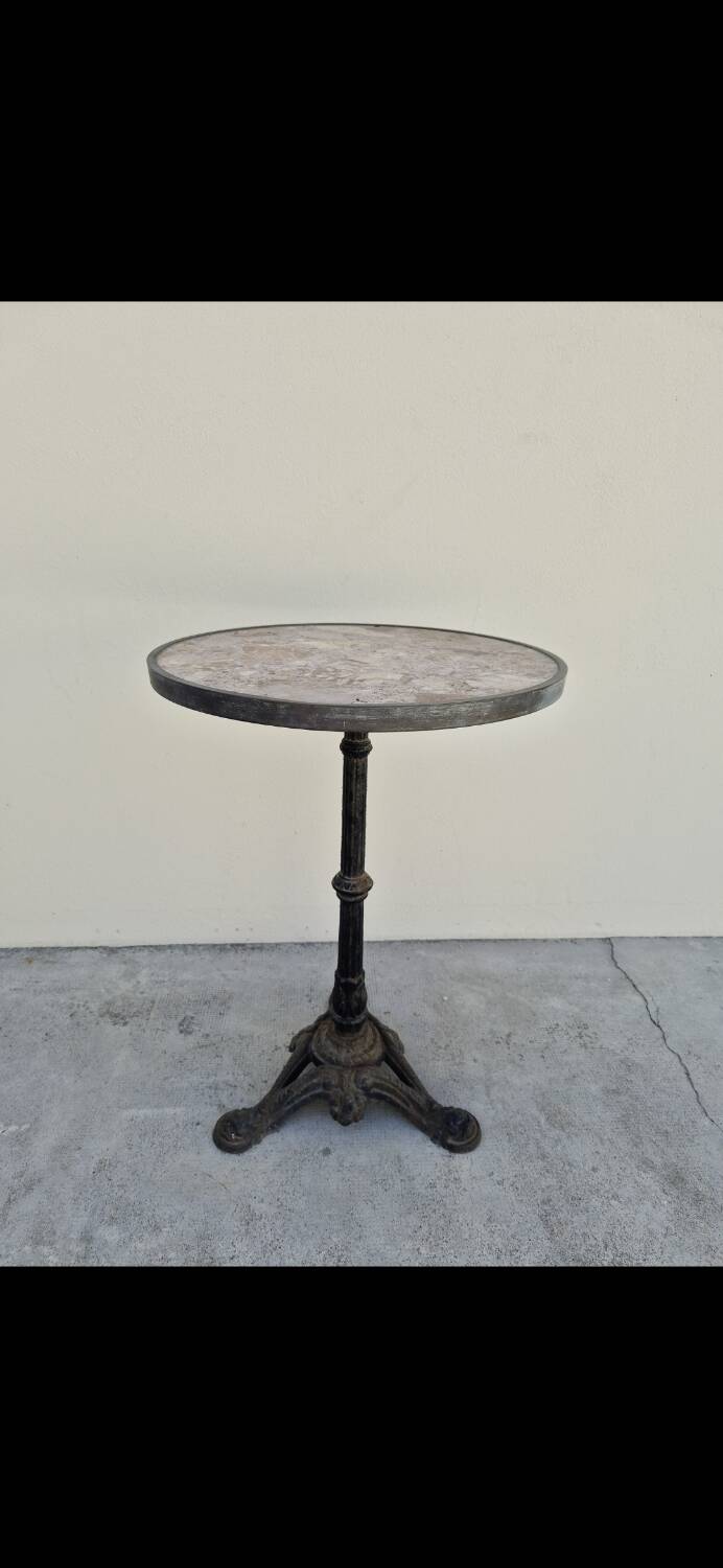 Pedestal table for restaurant bistro with lion paws and marble