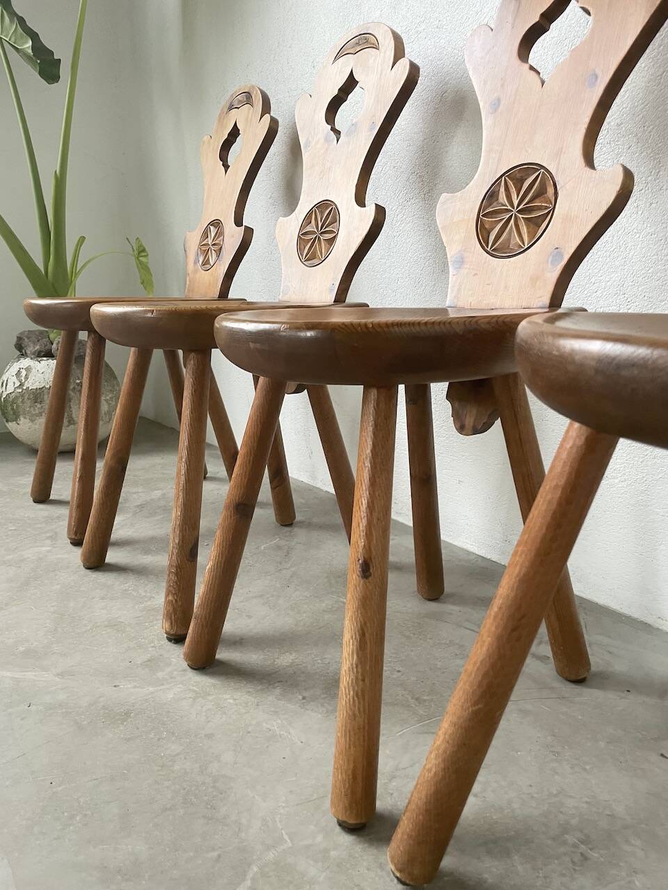 Set of 4 Savoyard pine chairs from the 60s