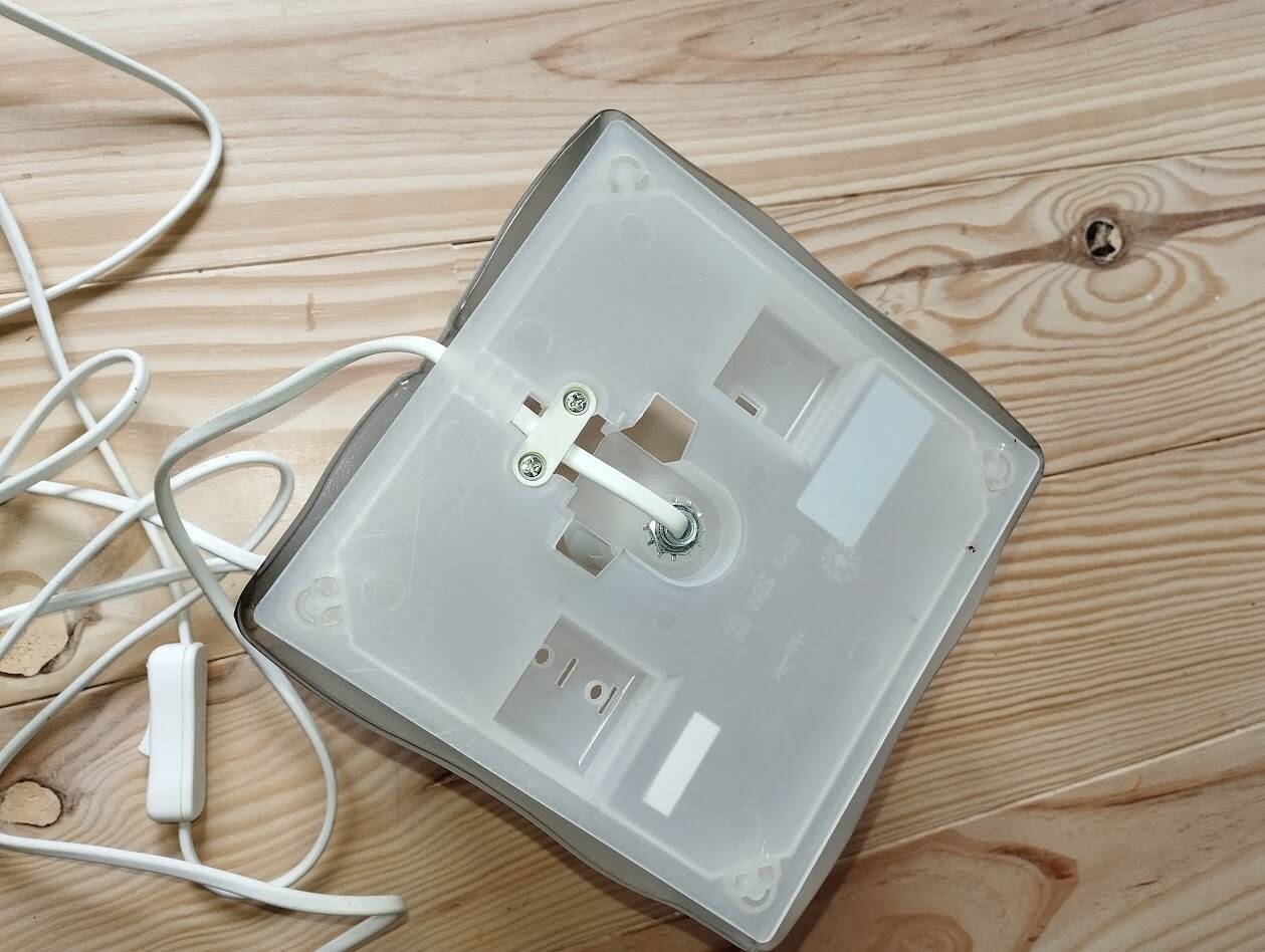 Ikea Iviken lamp with ice effect – iconic design from the 2000s