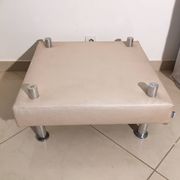Table basse contemporaine éditée par Luxy (Italie)