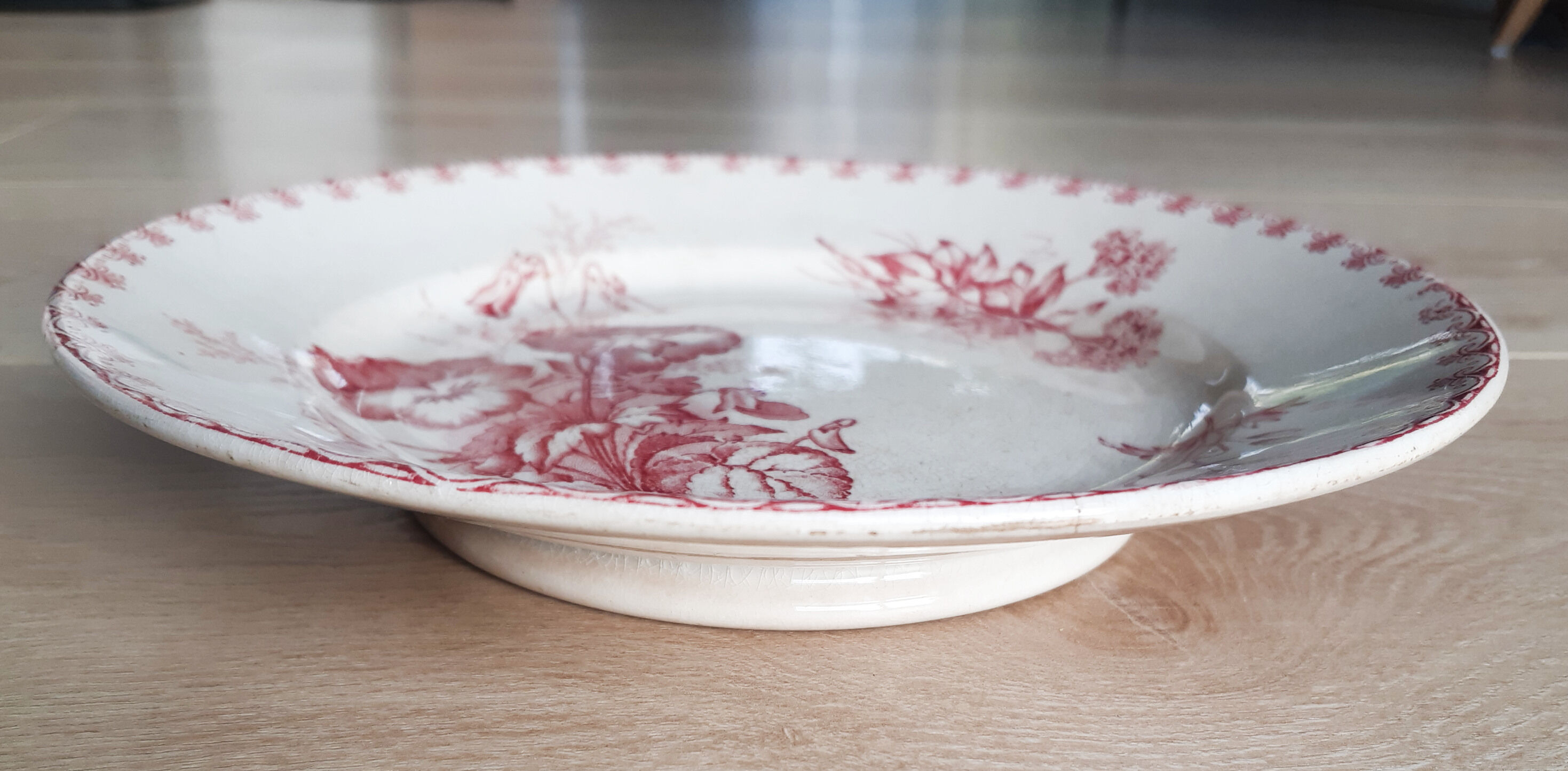 Plat à piedouche Sarreguemines Vega