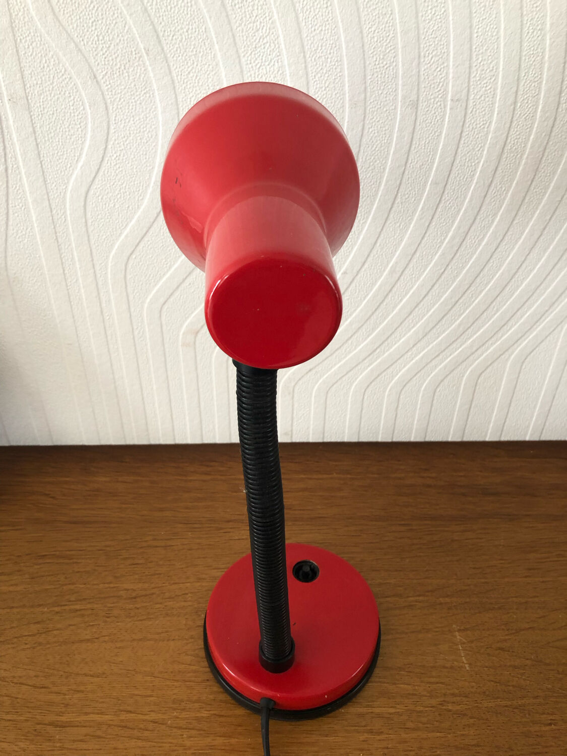 Vintage desk lamp in red metal