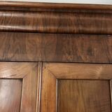 Armoire ancienne en merisier, style Louis Philippe, 2 portes