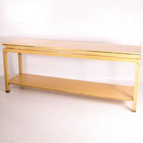 Console en parchemin et laiton