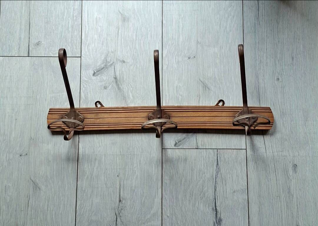 Wooden coat rack with 3 metal hooks