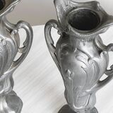 Paire de vases en métal