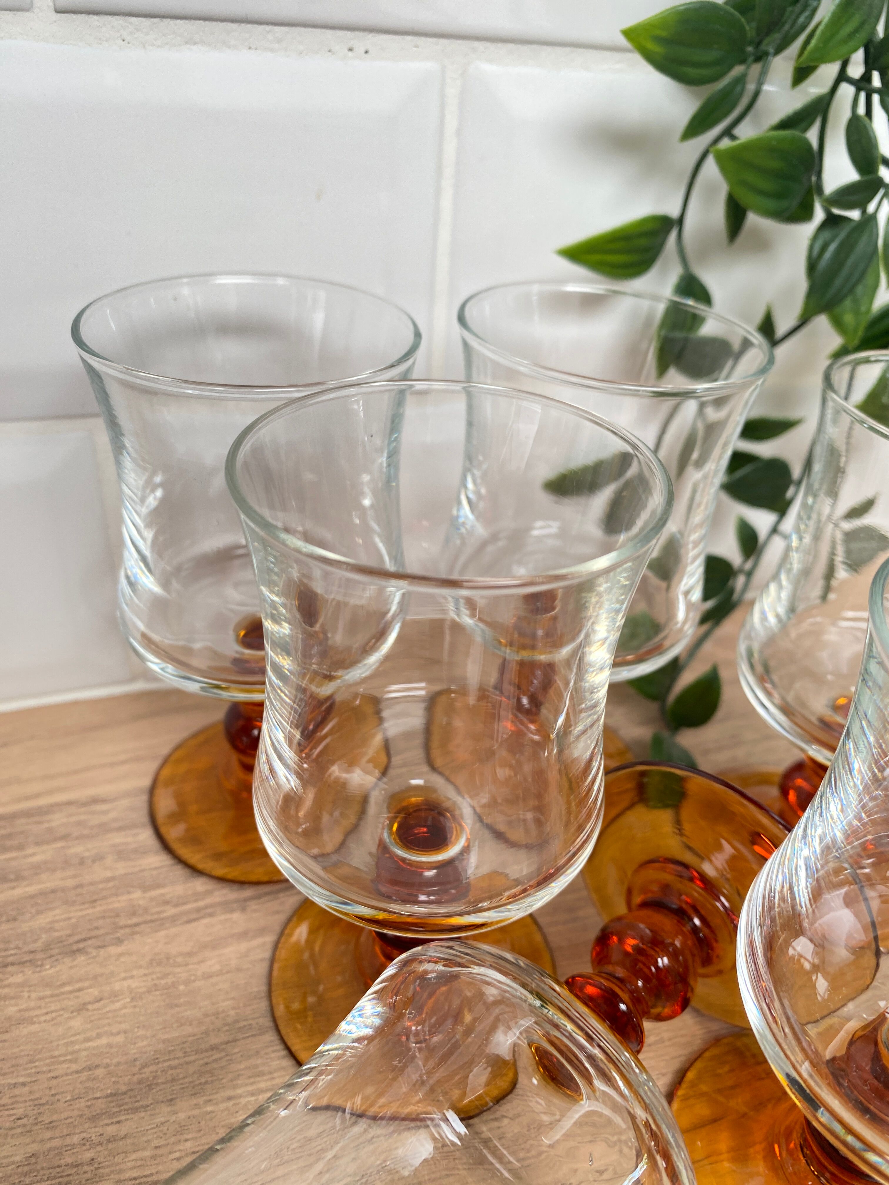 Set of 6 Luminarc white wine glasses Antique model