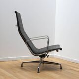 EA124 office chair, Charles & Ray Eames