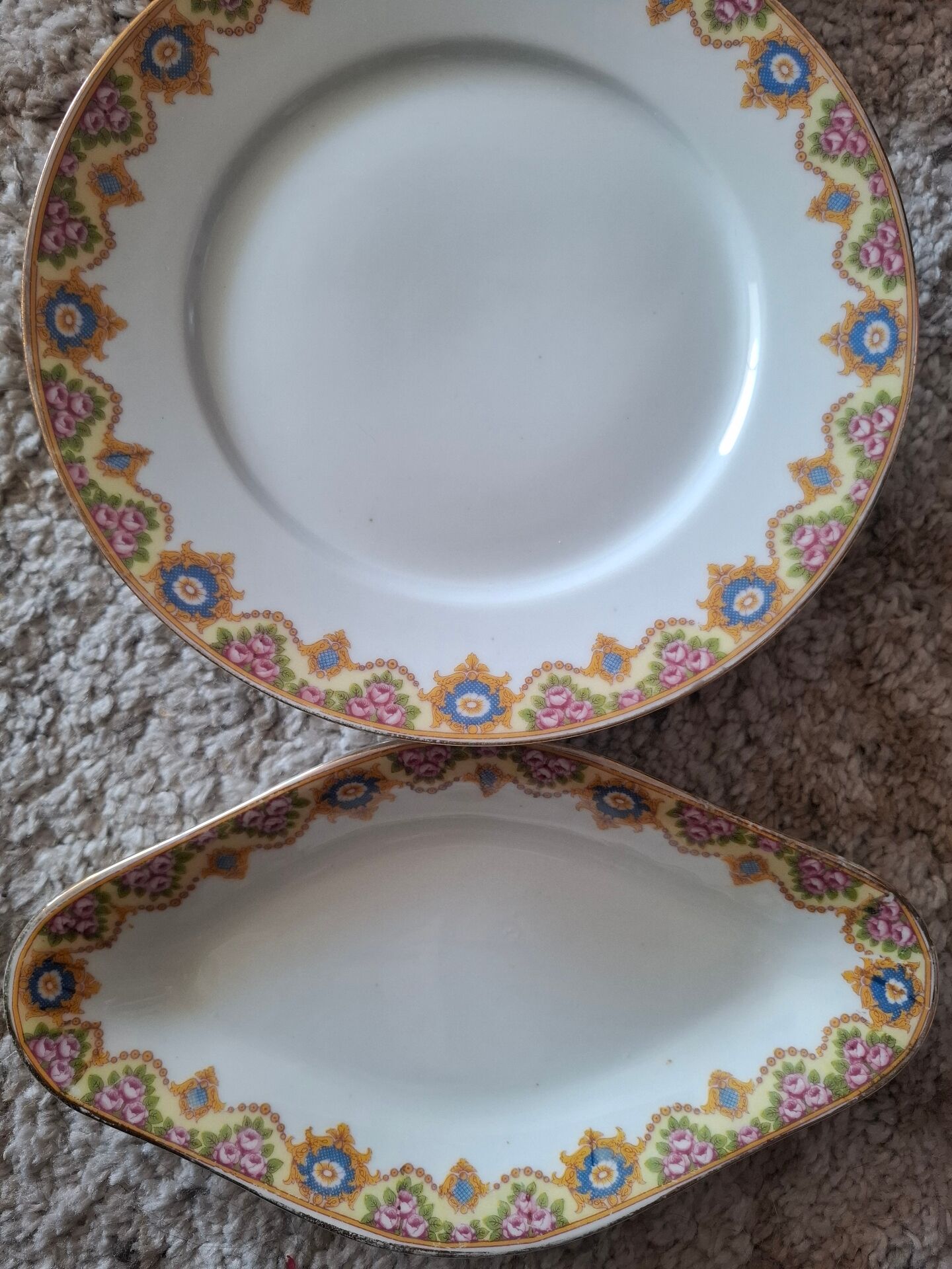 Dessert plate and 2 antique bowls