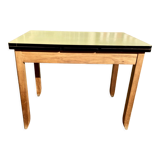 Expandable yellow formica table