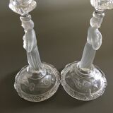 Paire de bougeoirs personnages en verre