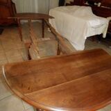Extendable round table in Walnut 6 feet