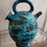 Pichet broc en céramique raku bleu émaillé