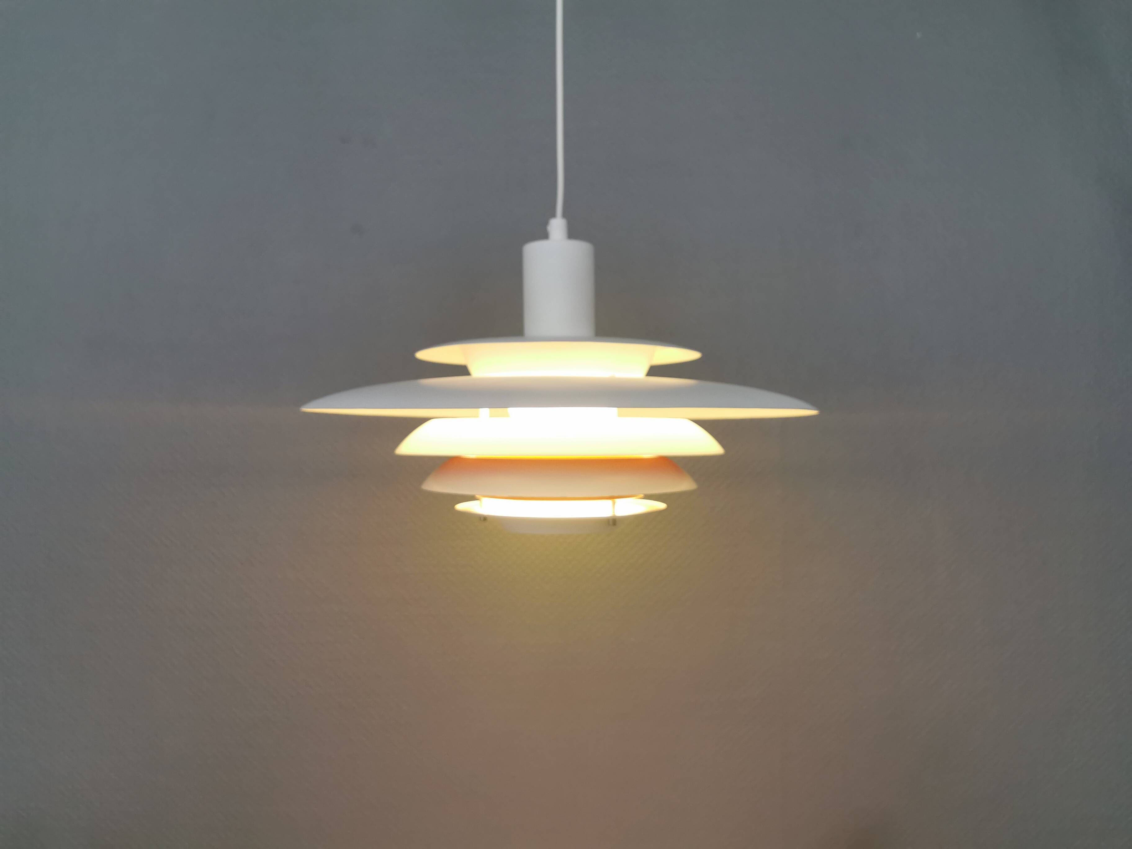 A very rare ‘Teknika’ lamp, Denmark, 1960s, model 425.