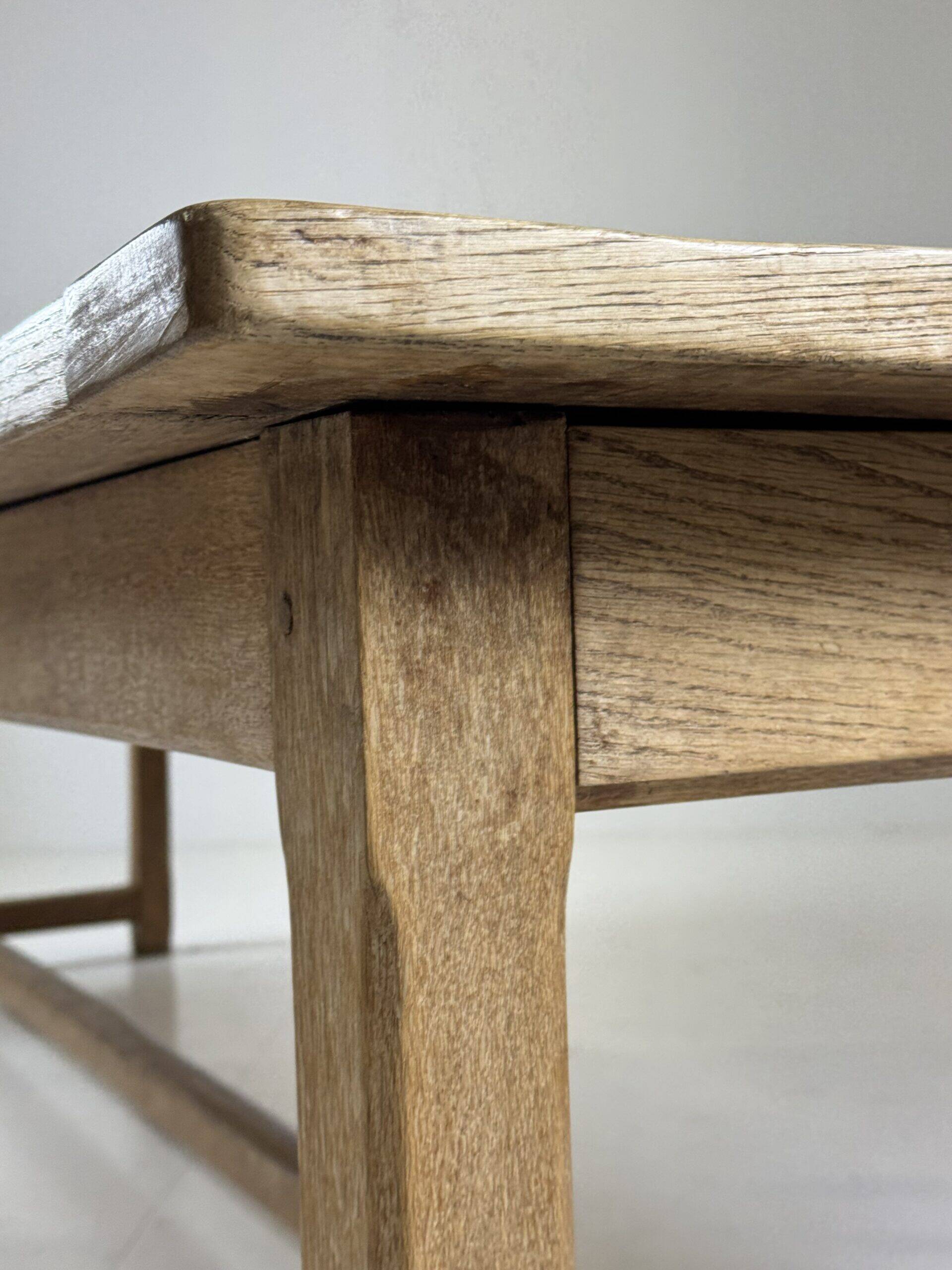 Table de monastère française en chêne du 19ème siècle