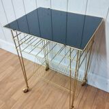 Table vinyl holder and turntable vintage record