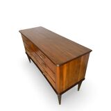 An Italian chest of drawers from the mid-20th century.