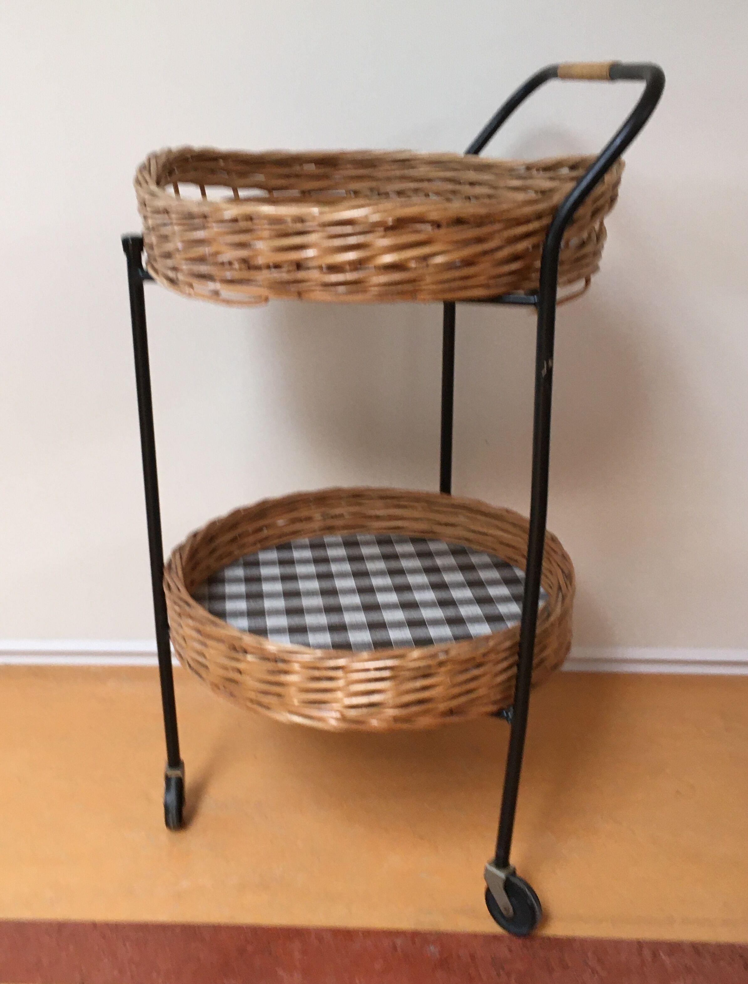 Serving trolley with two wicker / rattan serving trays