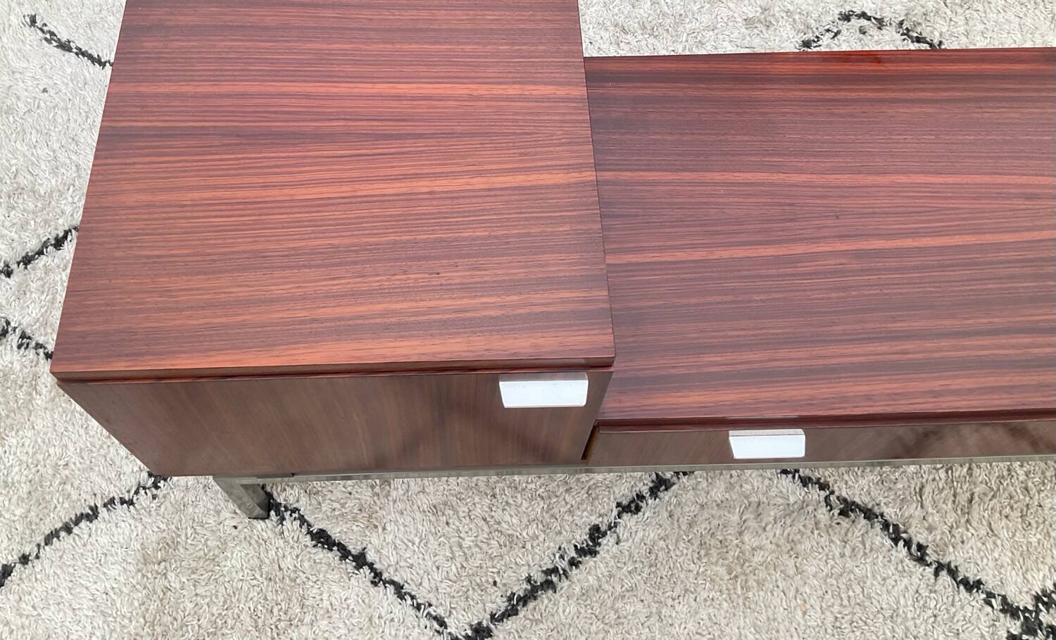 Vintage TV unit in rosewood from the 60s-70s.