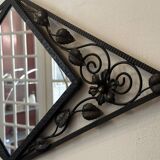 miroir art déco fer forgé orné de feuilles forme losange 80 / 40 cm
