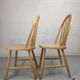 Paire de chaises en pin