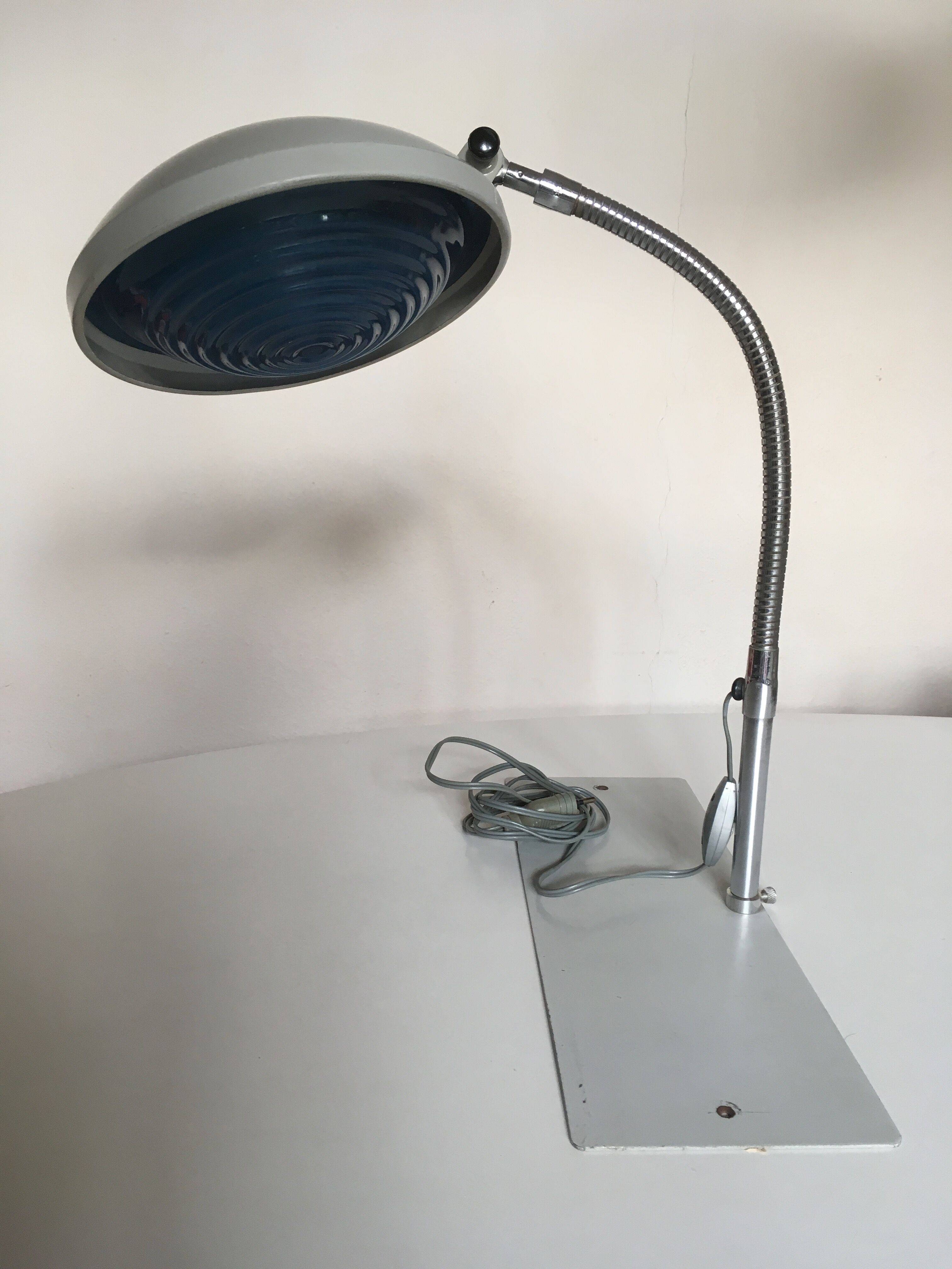 Workshop Ferdinand Solere 60s turtledove gray lamp