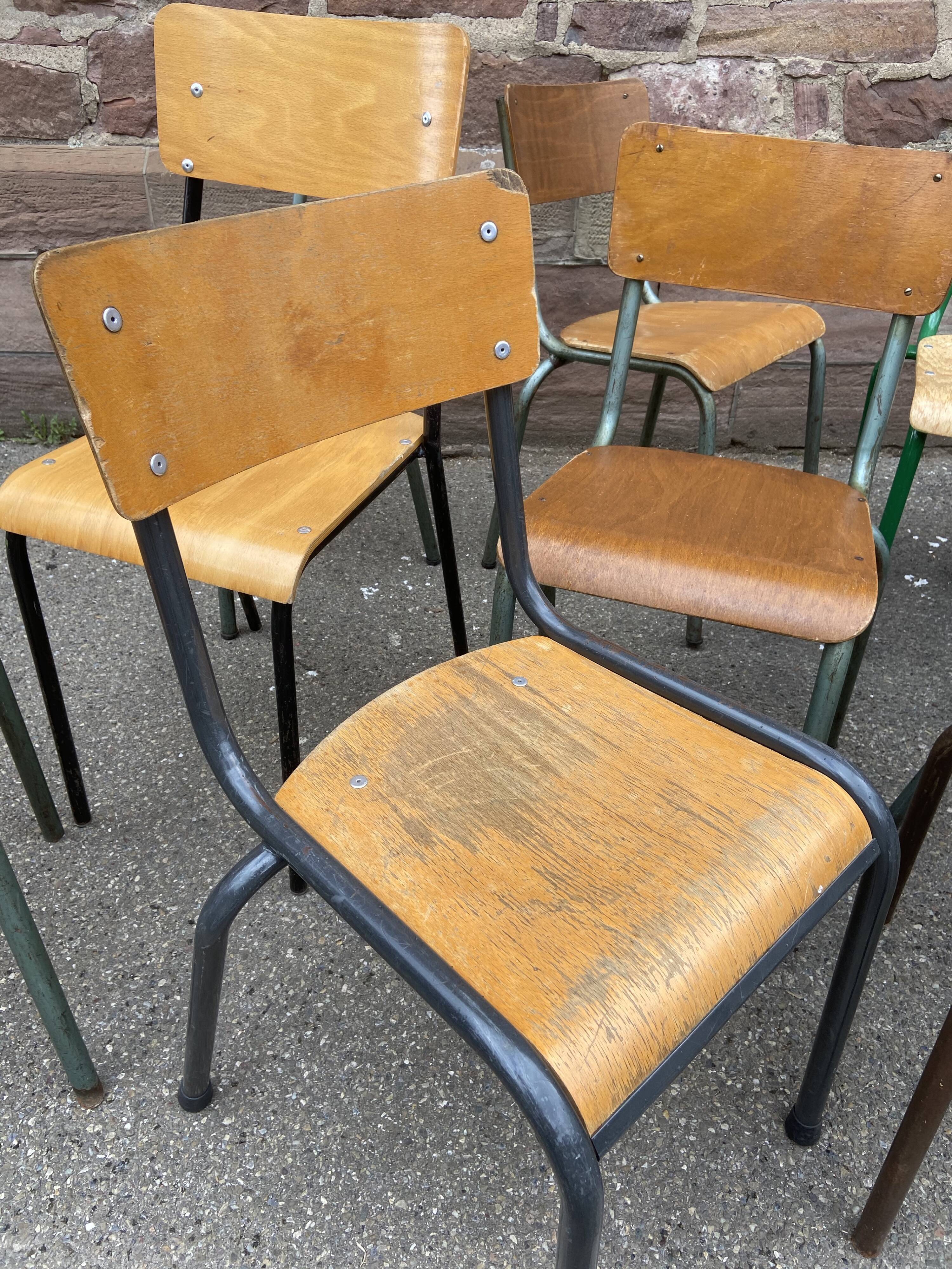 Lot of 14 mismatched vintage school chairs