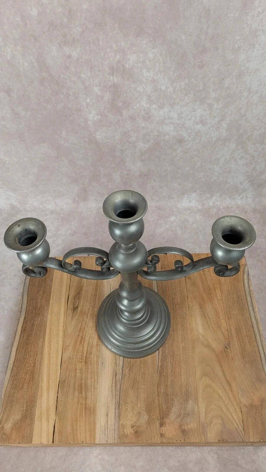 Antique chandelier in stamped tin – 3 branches