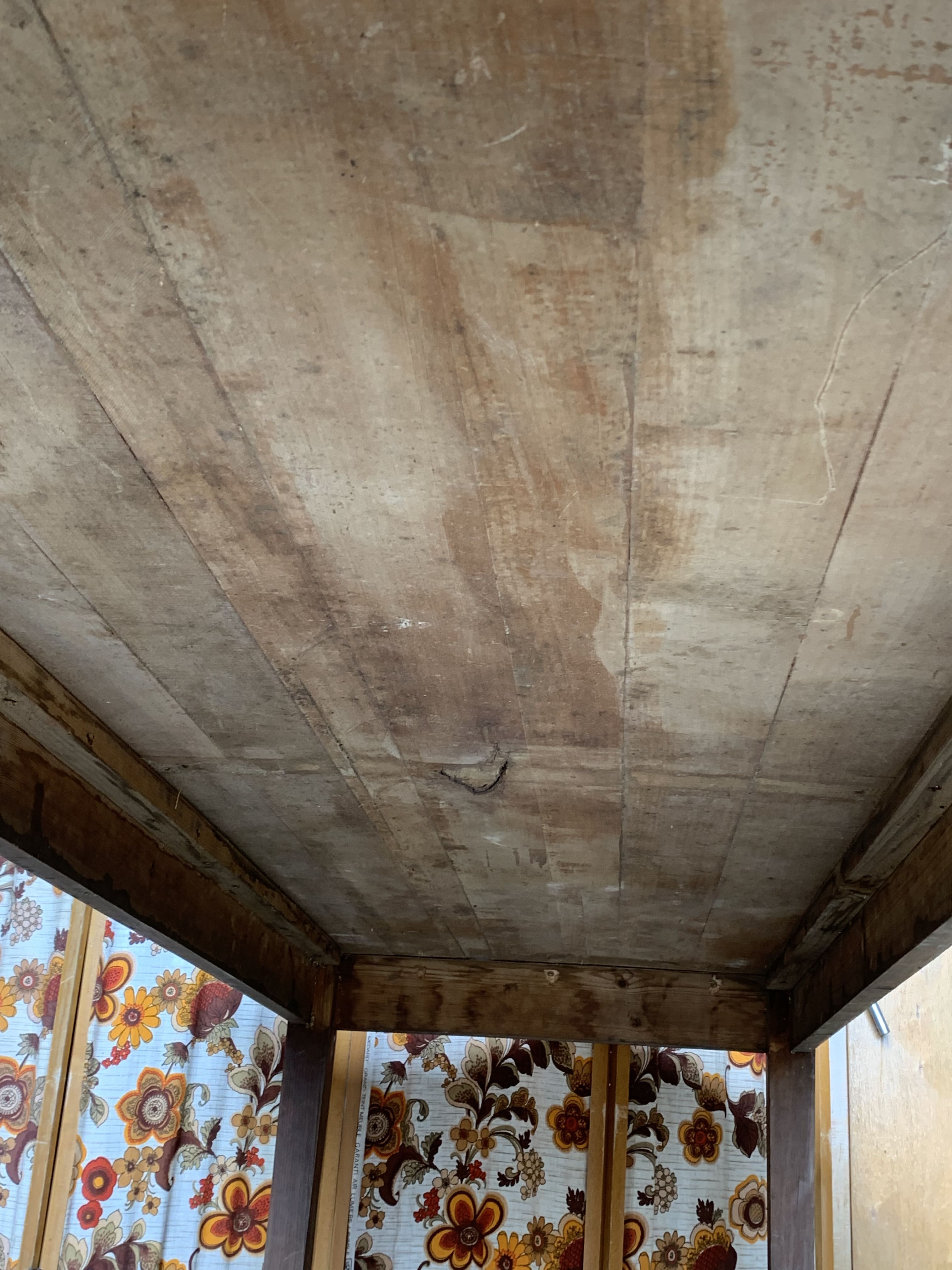 Farmhouse table - 2m10 long