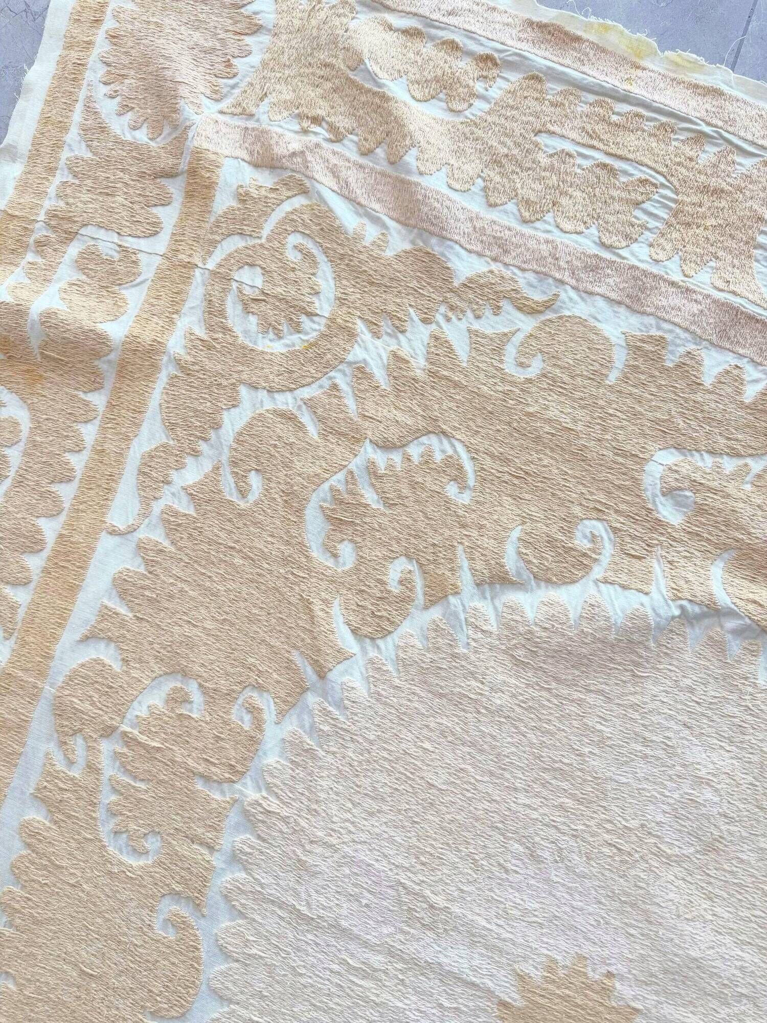 Vintage hand-embroidered tablecloth 127x134 cm