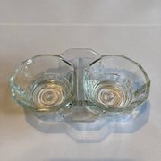 Retro salt and pepper shaker set, made of molded glass