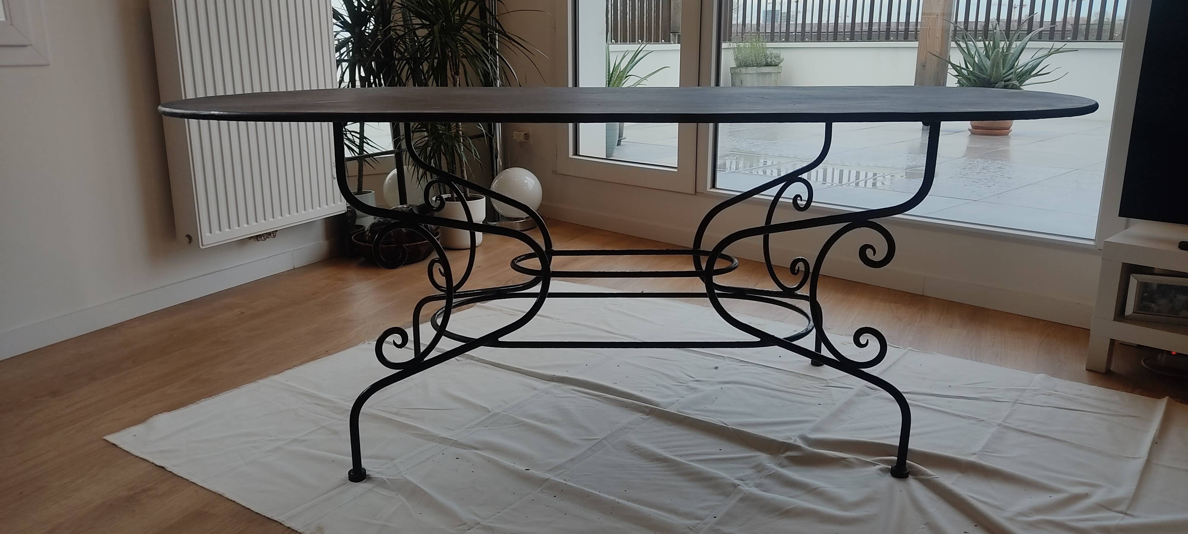 Table de jardin en métal