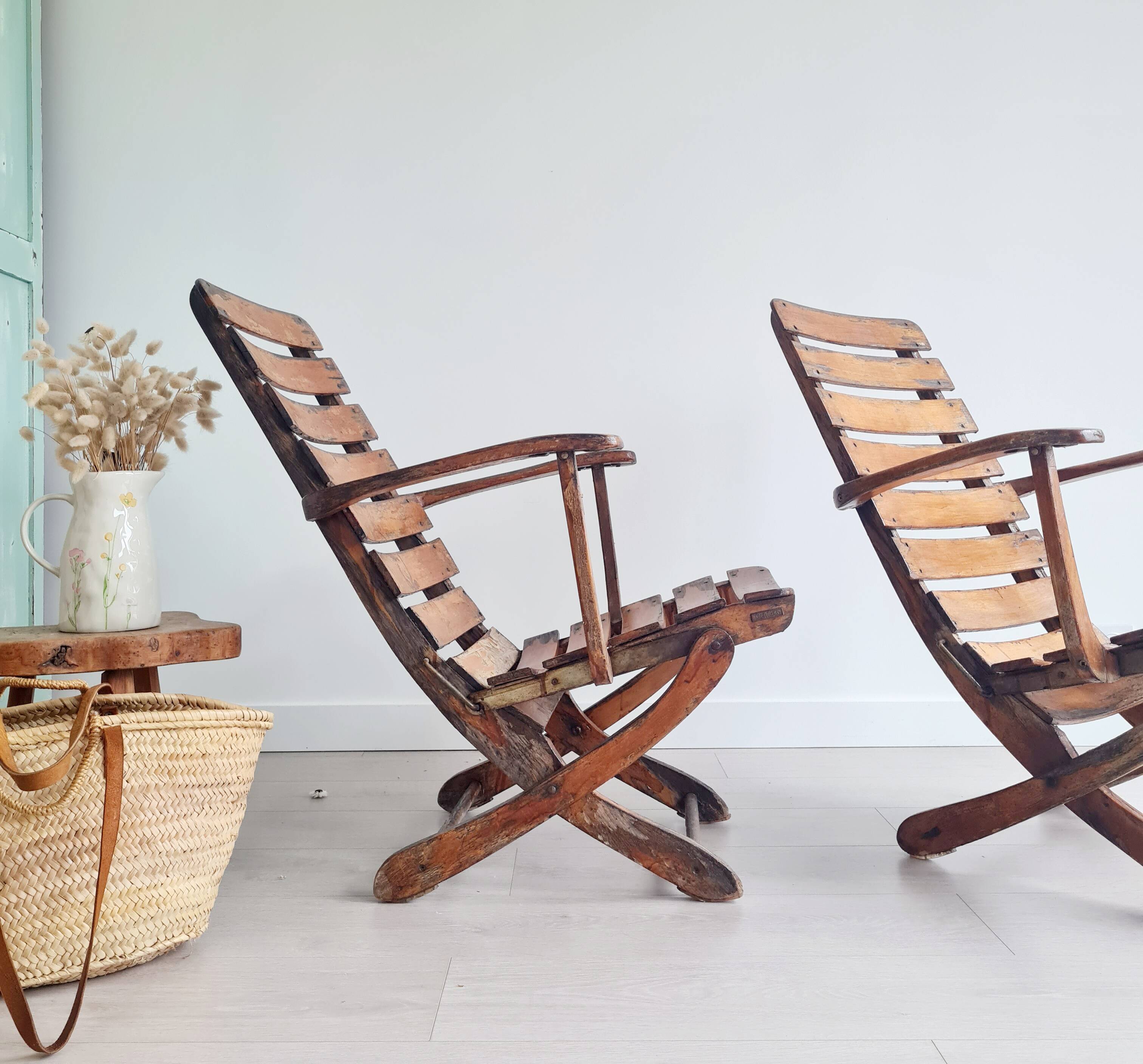 Pair of antique wooden deckchairs - Clairitex antique armchairs