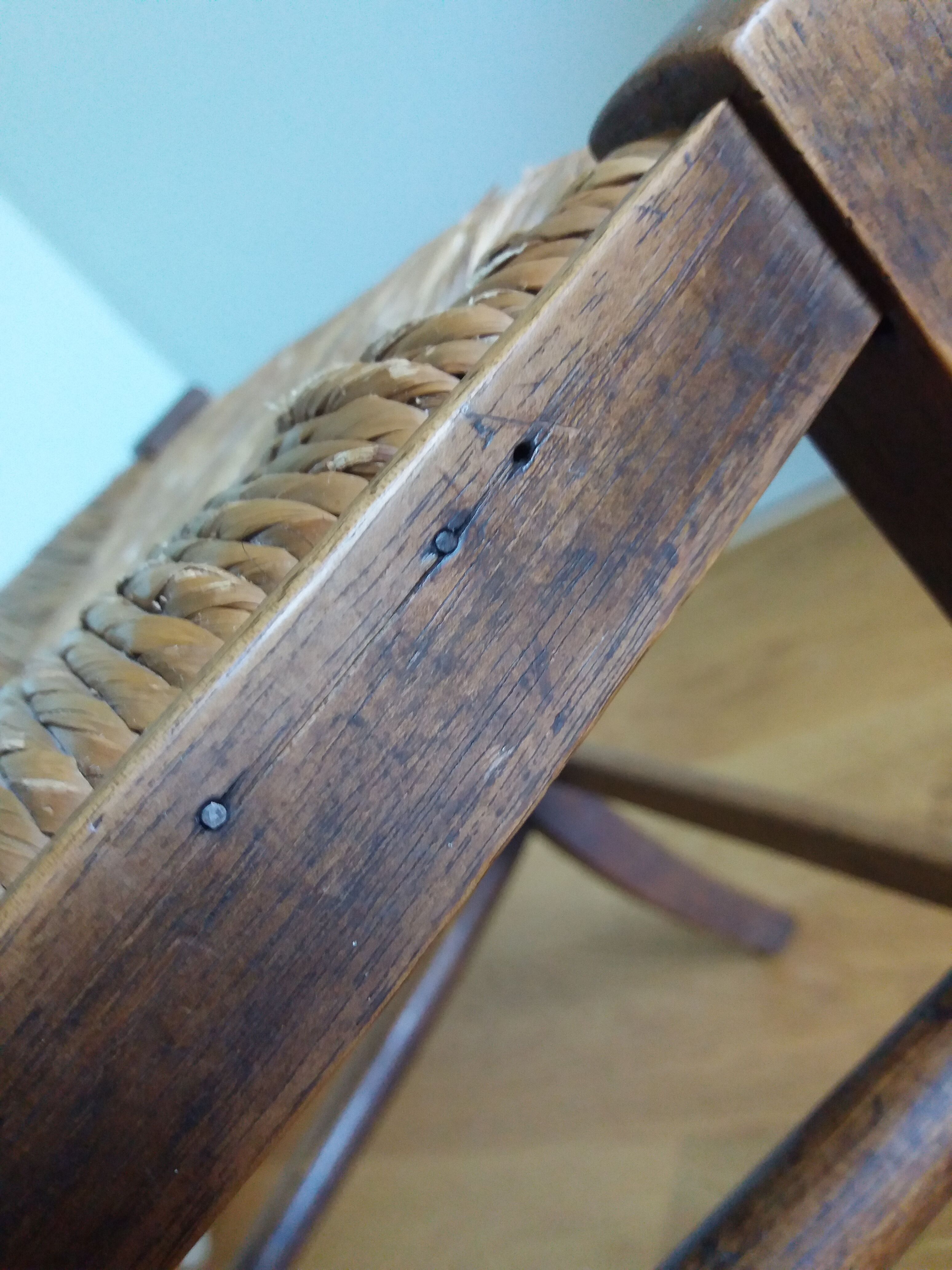 Antique mulched chair