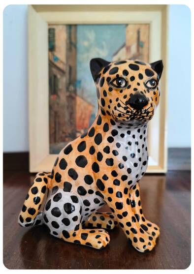 Léopard en céramique