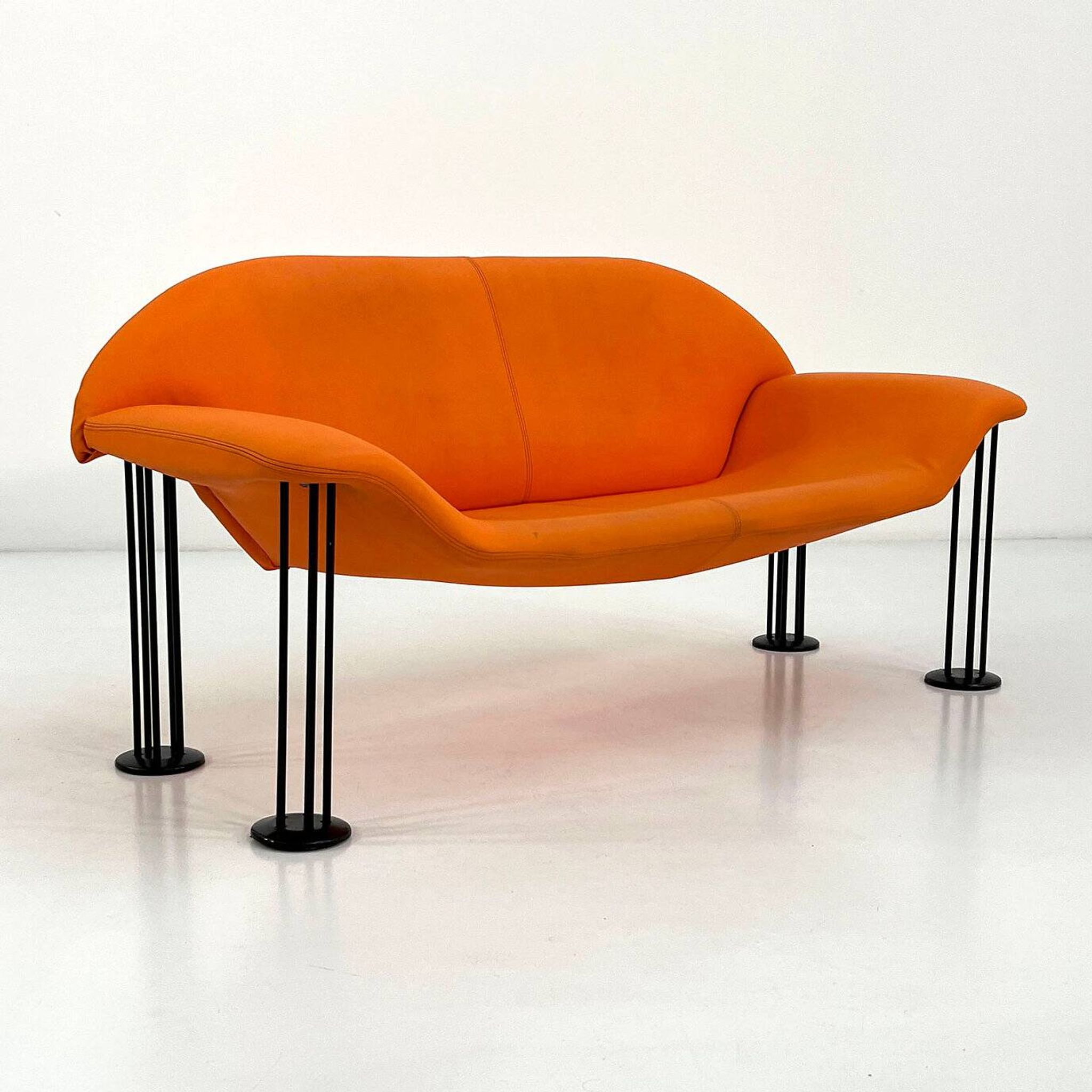 Postmodern two-seater sofa by Burkhard Vogtherr for Hain & Tohme, 1980.